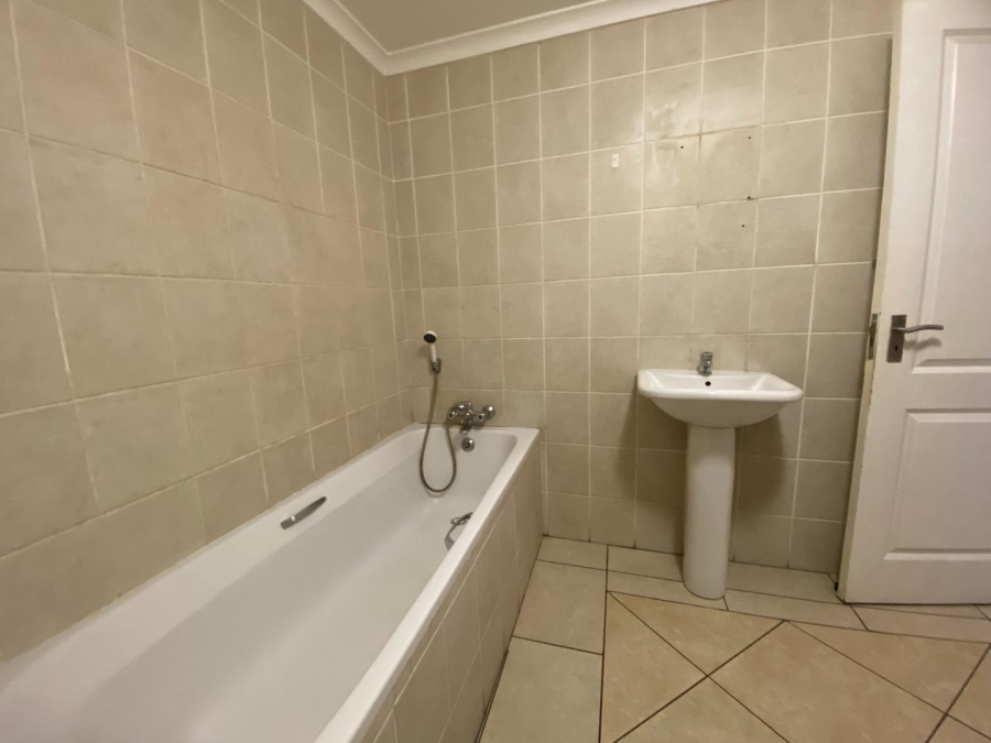 2 Bedroom Property for Sale in Wynberg Western Cape